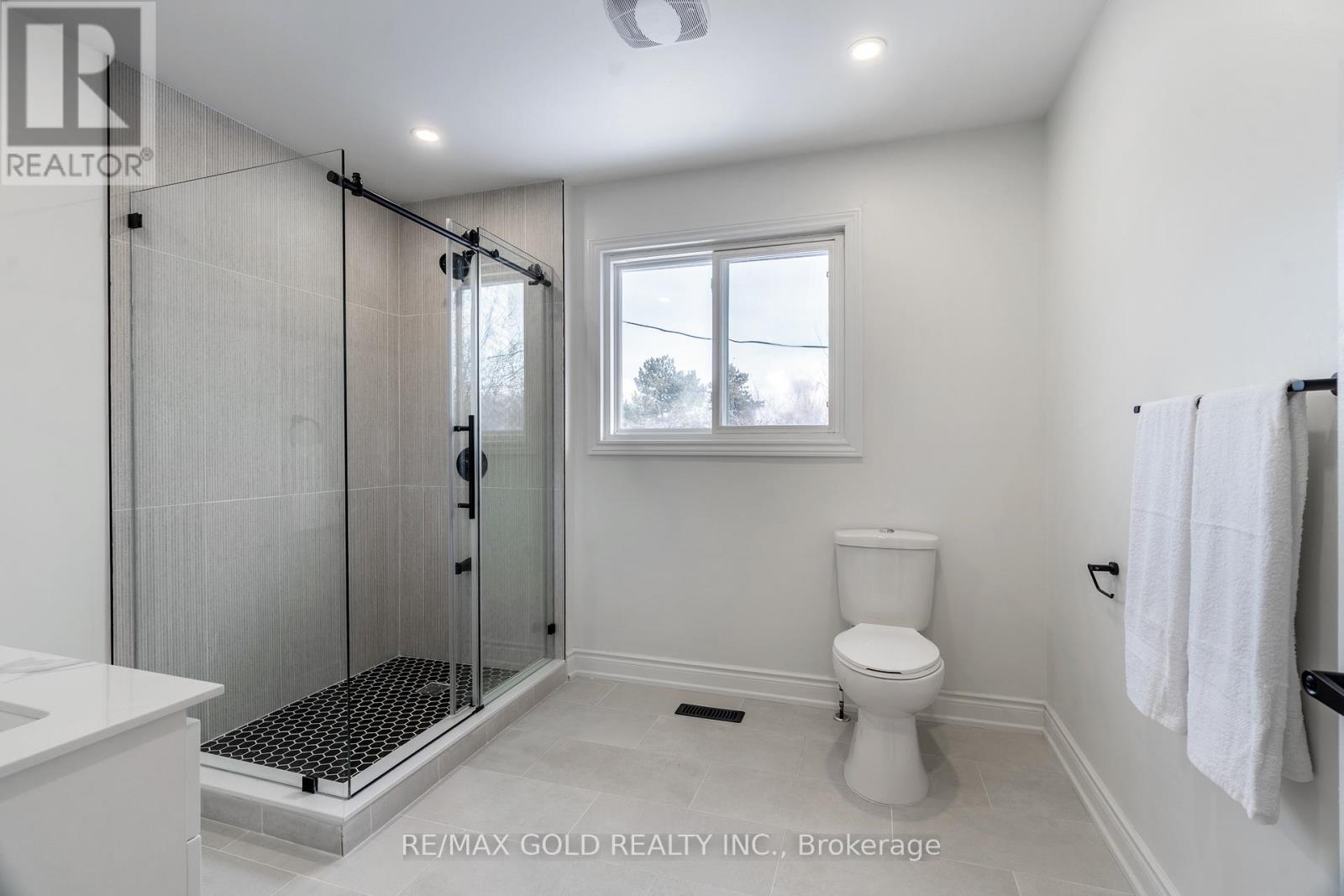 1138 Sawgrass Crescent, Mississauga, Ontario  L5C 3V4 - Photo 27 - W12739916