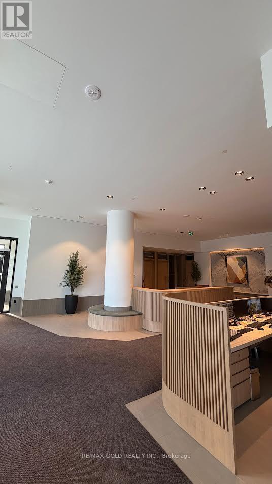 4711 - 395 Square One Drive, Mississauga, Ontario  L5B 0P6 - Photo 2 - W12741710