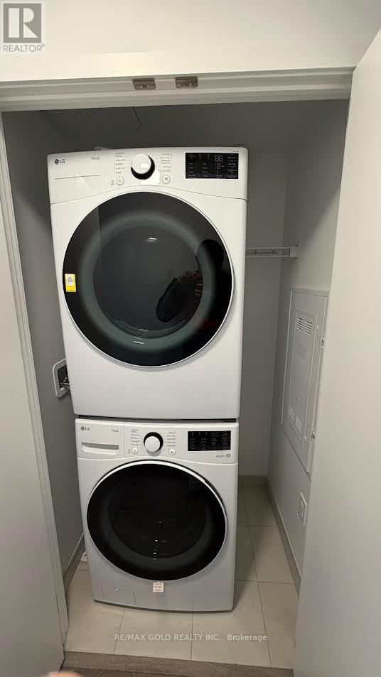 4711 - 395 Square One Drive, Mississauga, Ontario  L5B 0P6 - Photo 5 - W12741710