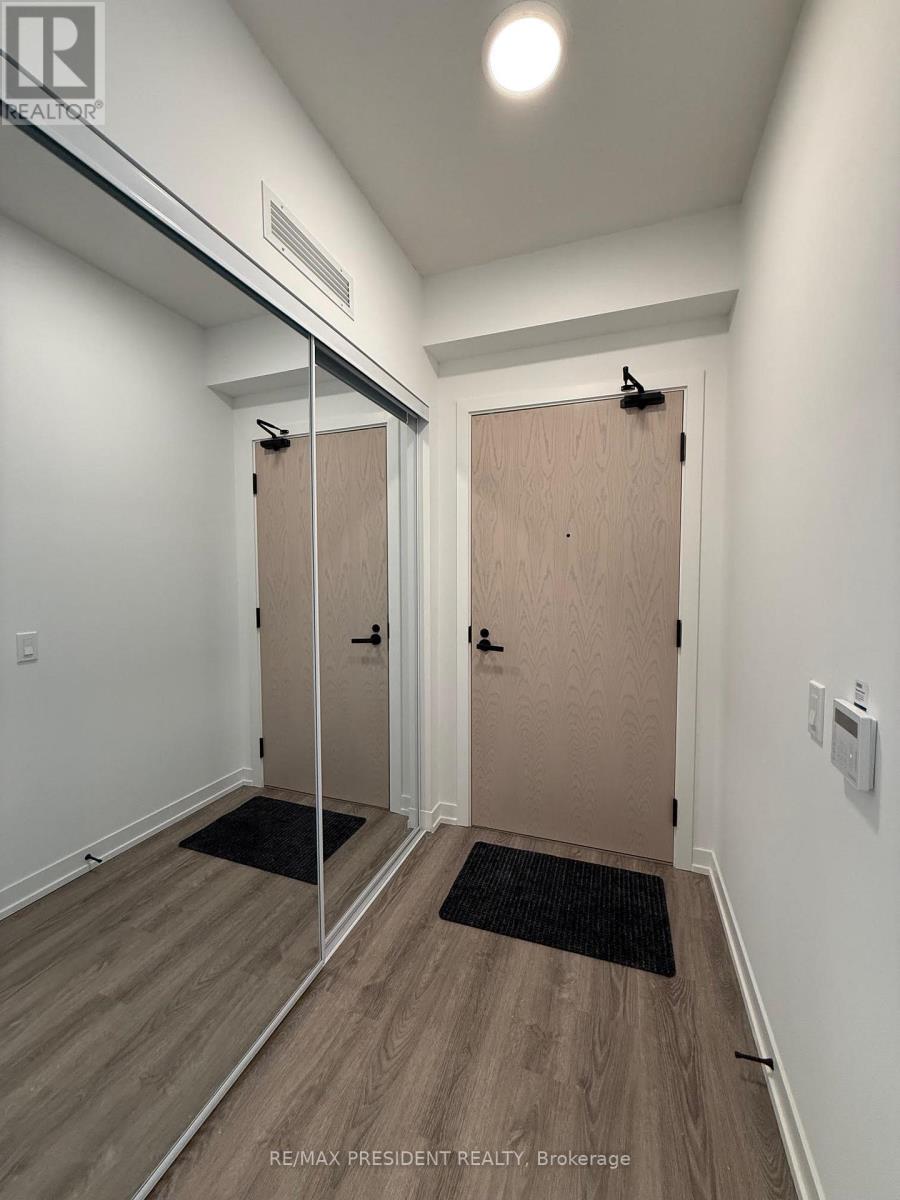 5109 - 8 Interchange Way, Vaughan, Ontario  L4K 0R2 - Photo 4 - N12743196