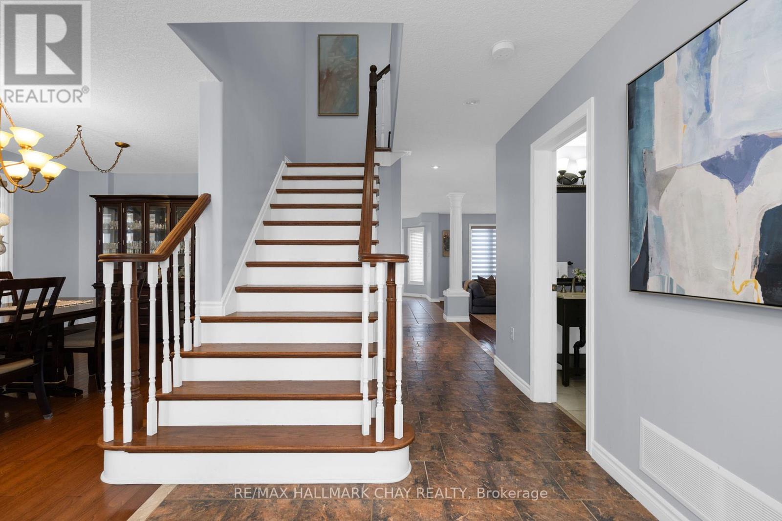 77 Sovereign's Gate, Barrie (Innis-Shore), Ontario  L4N 0Y9 - Photo 7 - S12743162