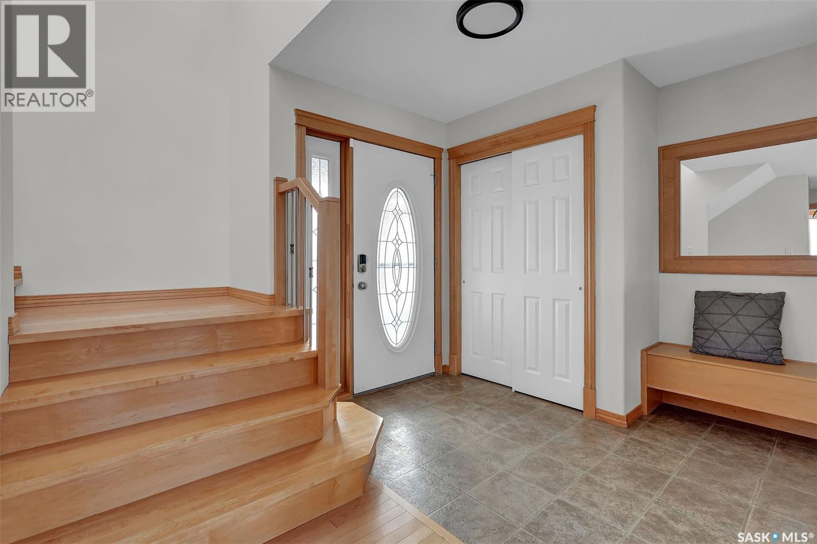 8014 Links Way, Regina, Saskatchewan  S4Y 1A8 - Photo 6 - SK027660