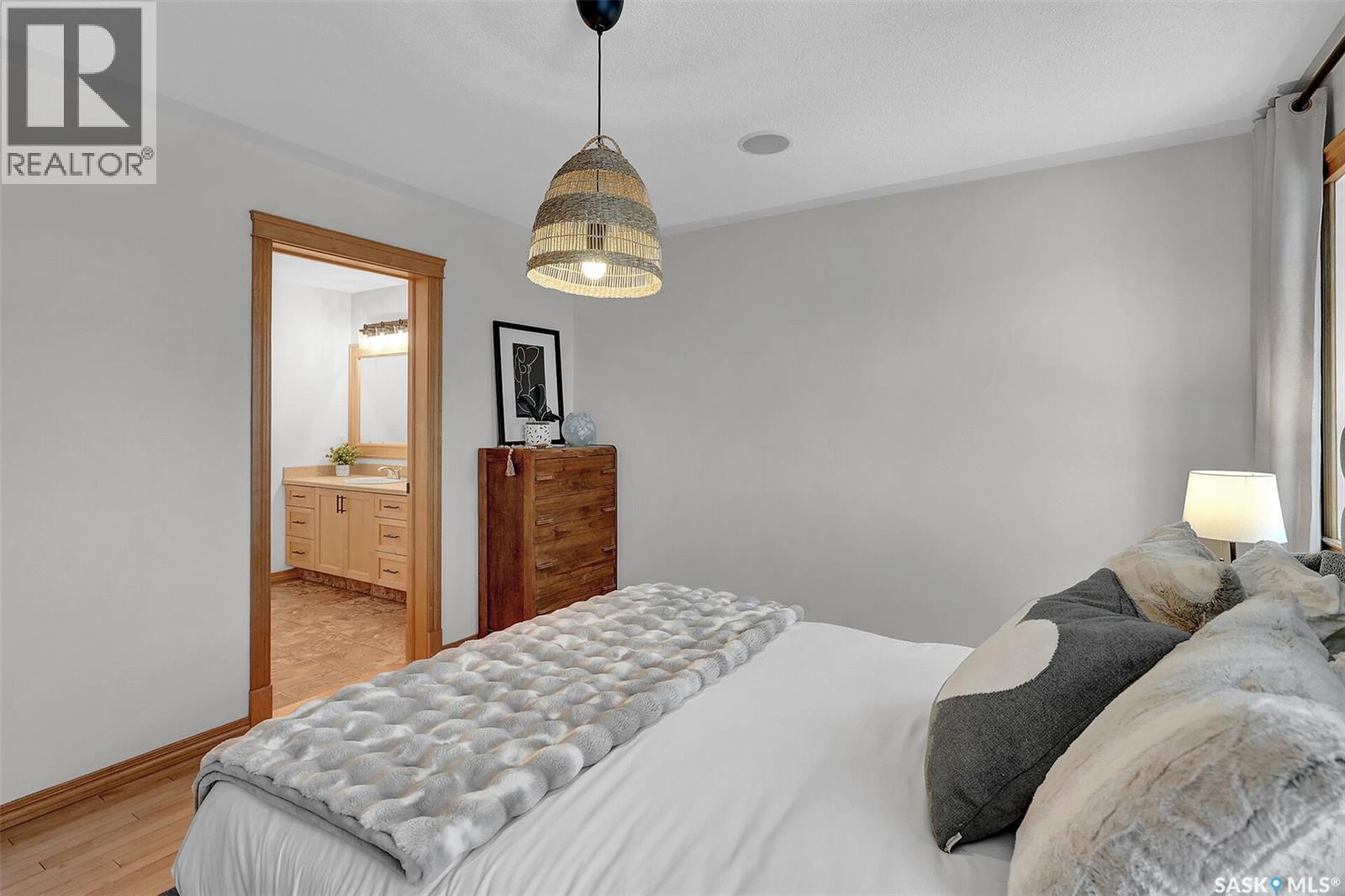 8014 Links Way, Regina, Saskatchewan  S4Y 1A8 - Photo 21 - SK027660