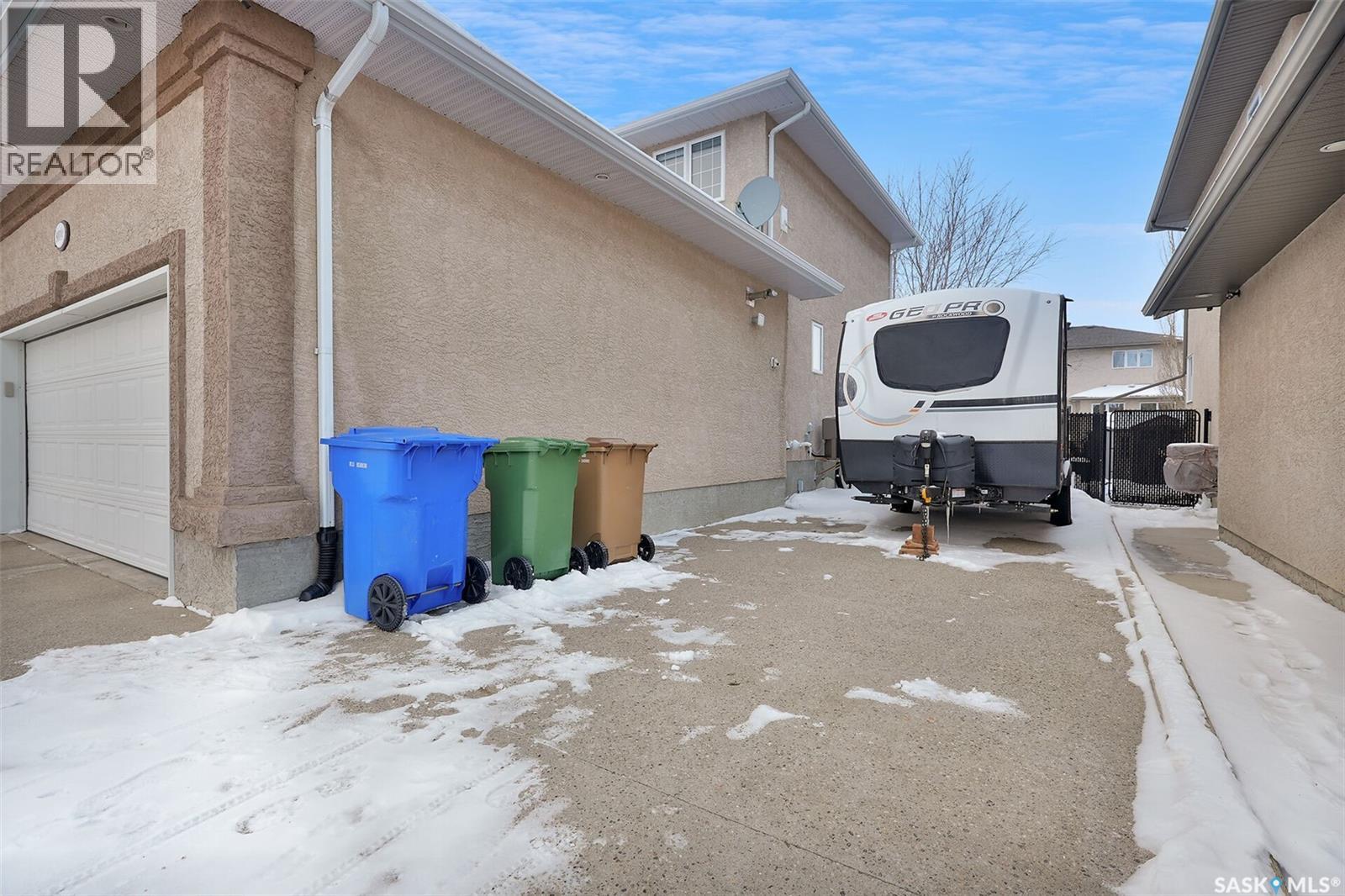 8014 Links Way, Regina, Saskatchewan  S4Y 1A8 - Photo 47 - SK027660