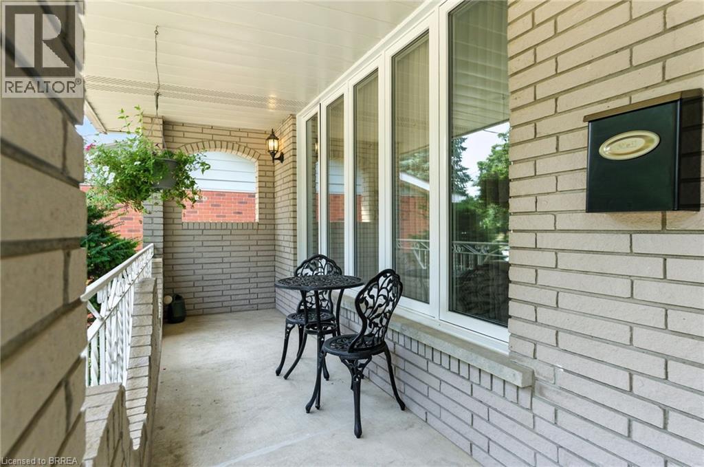 77 Glenwood Drive, Brantford, Ontario  N3S 7N1 - Photo 5 - 40777808