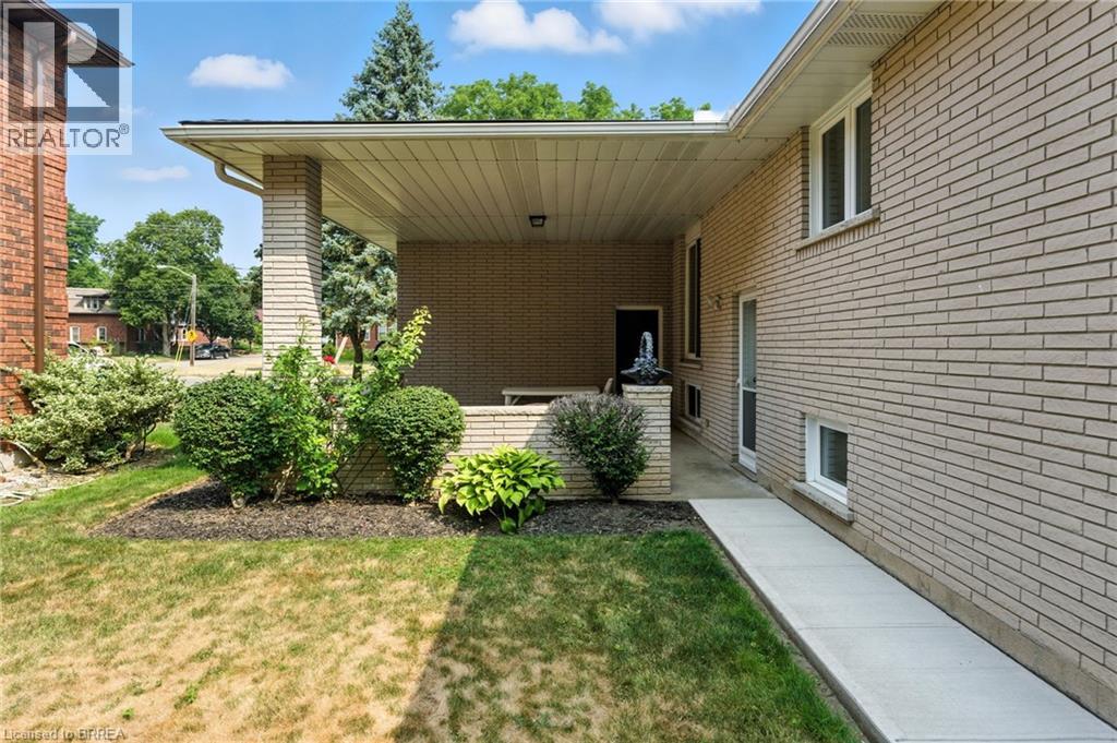 77 Glenwood Drive, Brantford, Ontario  N3S 7N1 - Photo 43 - 40777808