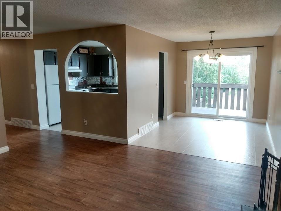 11328 17 Street, Dawson Creek, British Columbia  V1G 4J5 - Photo 5 - 10374258