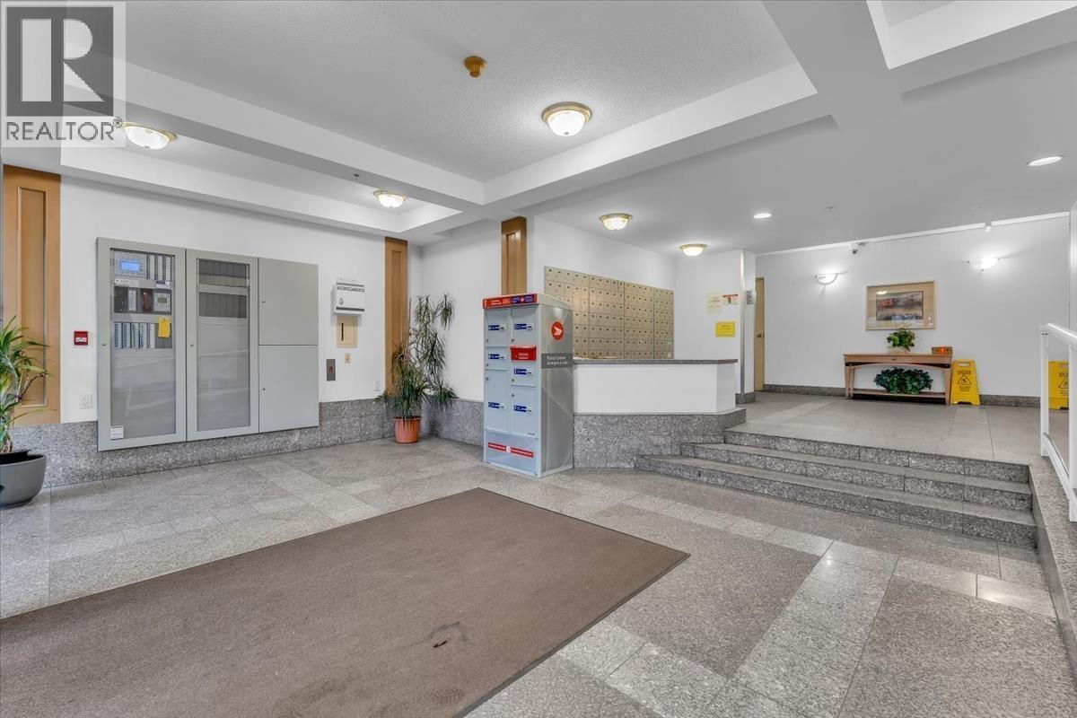 910 3489 Ascot Place, Vancouver, British Columbia V5R 6B6 - Photo 10 - R3084901