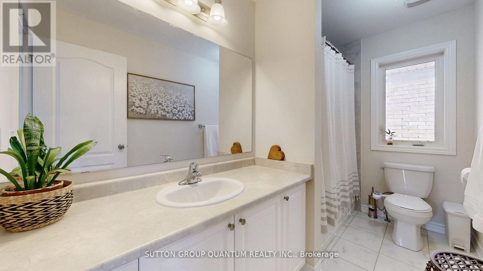 4 Brethby Street, Caledon, Ontario  L7C 3W2 - Photo 35 - W12663656