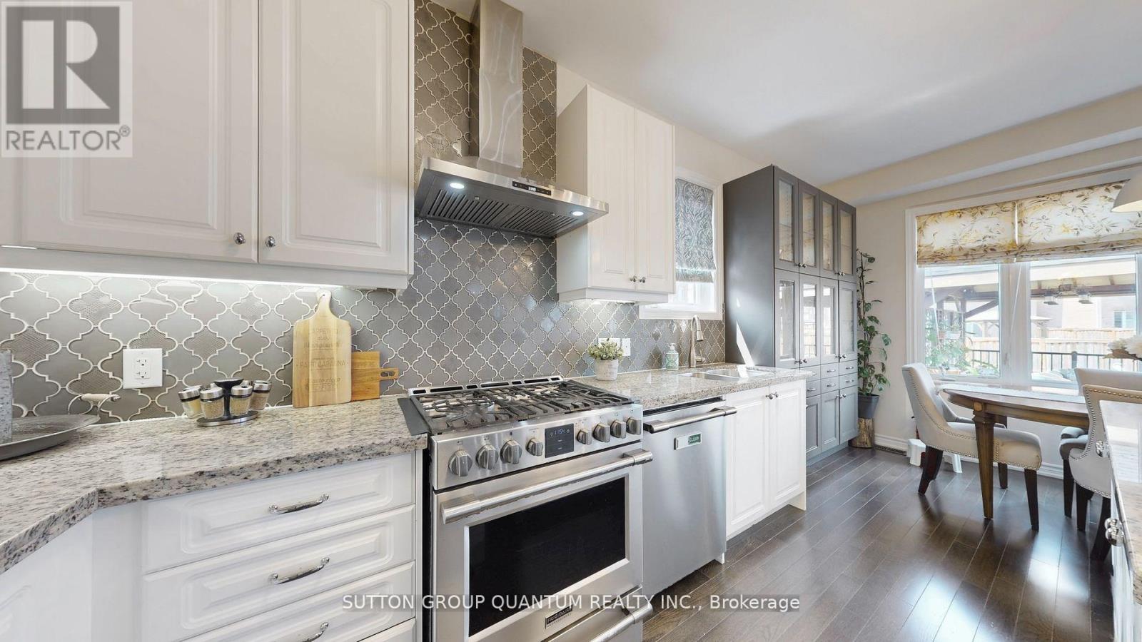 4 Brethby Street, Caledon, Ontario  L7C 3W2 - Photo 9 - W12663656