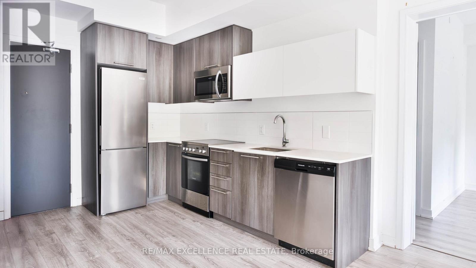 507 - 25 Neighbourhood Lane, Toronto, Ontario  M8Y 0C4 - Photo 2 - W12743124