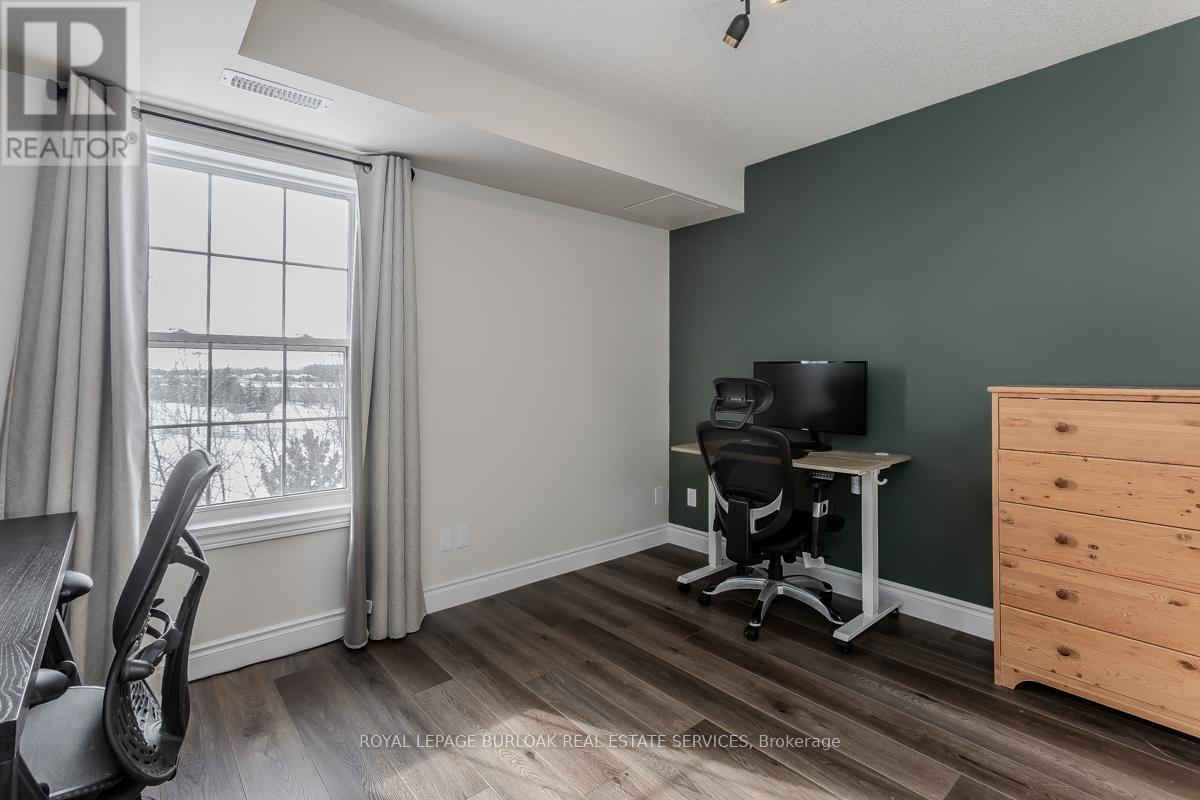 401 - 1450 Bishops Gate, Oakville, Ontario  L6M 4N1 - Photo 18 - W12743126