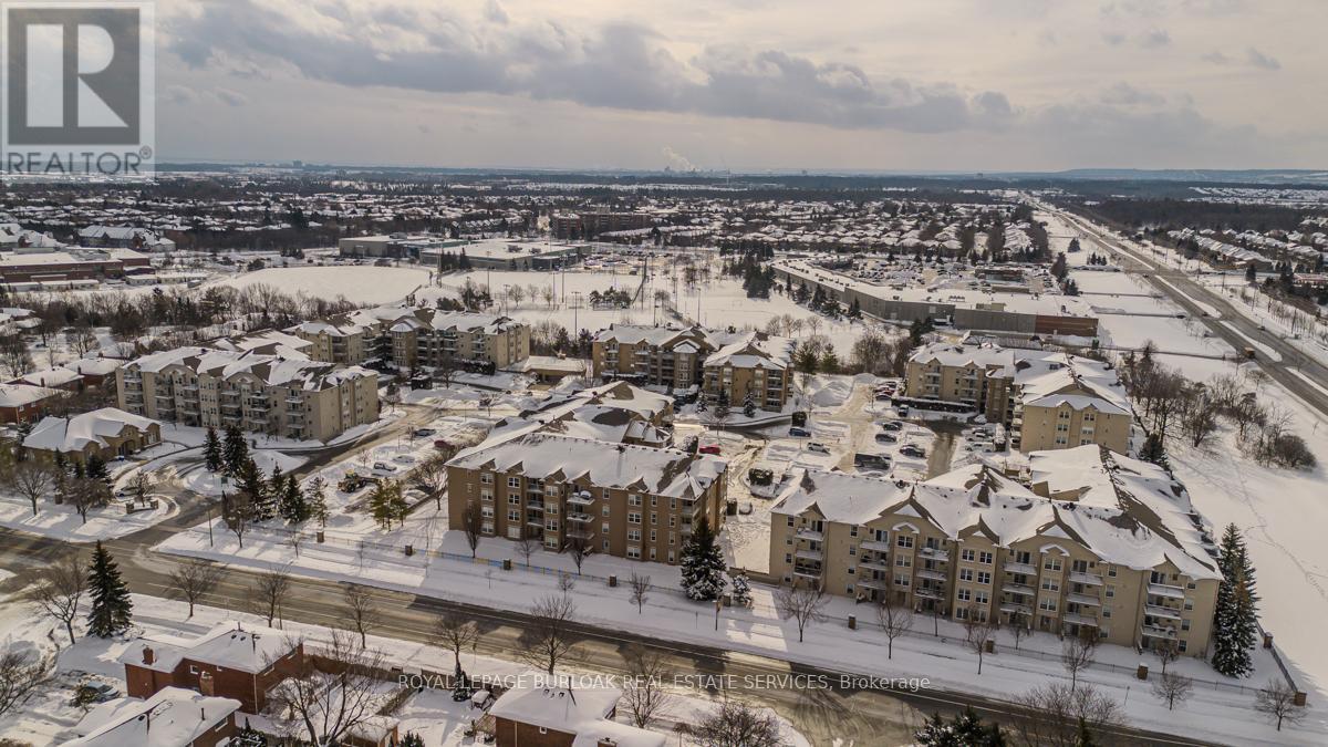 401 - 1450 Bishops Gate, Oakville, Ontario  L6M 4N1 - Photo 29 - W12743126