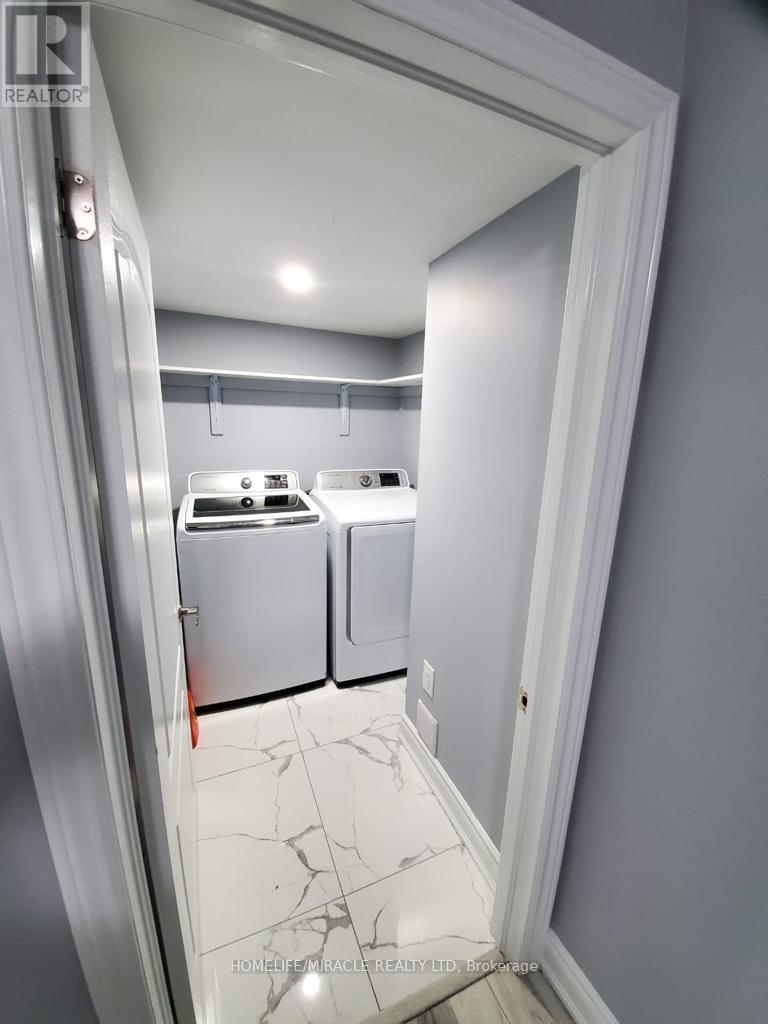 90 Yardley Crescent, Brampton, Ontario  L6X 5L8 - Photo 16 - W12743142