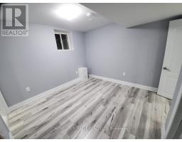 90 YARDLEY CRESCENT, Brampton, Ontario