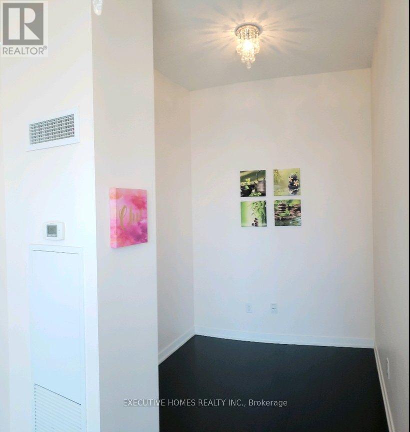 408 - 365 Prince Of Wales Drive, Mississauga, Ontario  L5B 0G6 - Photo 7 - W12743164