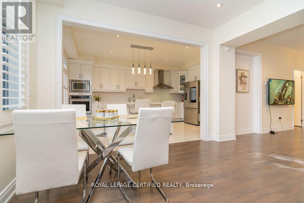 792 Glenbrook Avenue, Burlington (Grindstone), Ontario  L7T 1L7 - Photo 12 - W12743172