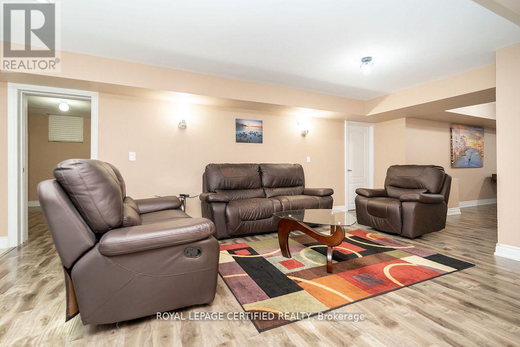 792 Glenbrook Avenue, Burlington (Grindstone), Ontario  L7T 1L7 - Photo 42 - W12743172