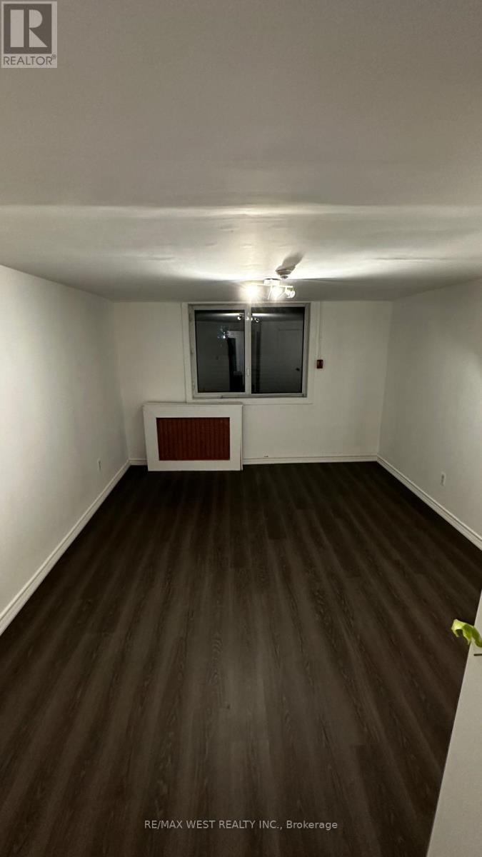 7 - 93 Windermere Avenue, Toronto, Ontario  M6S 3J3 - Photo 14 - W12743216