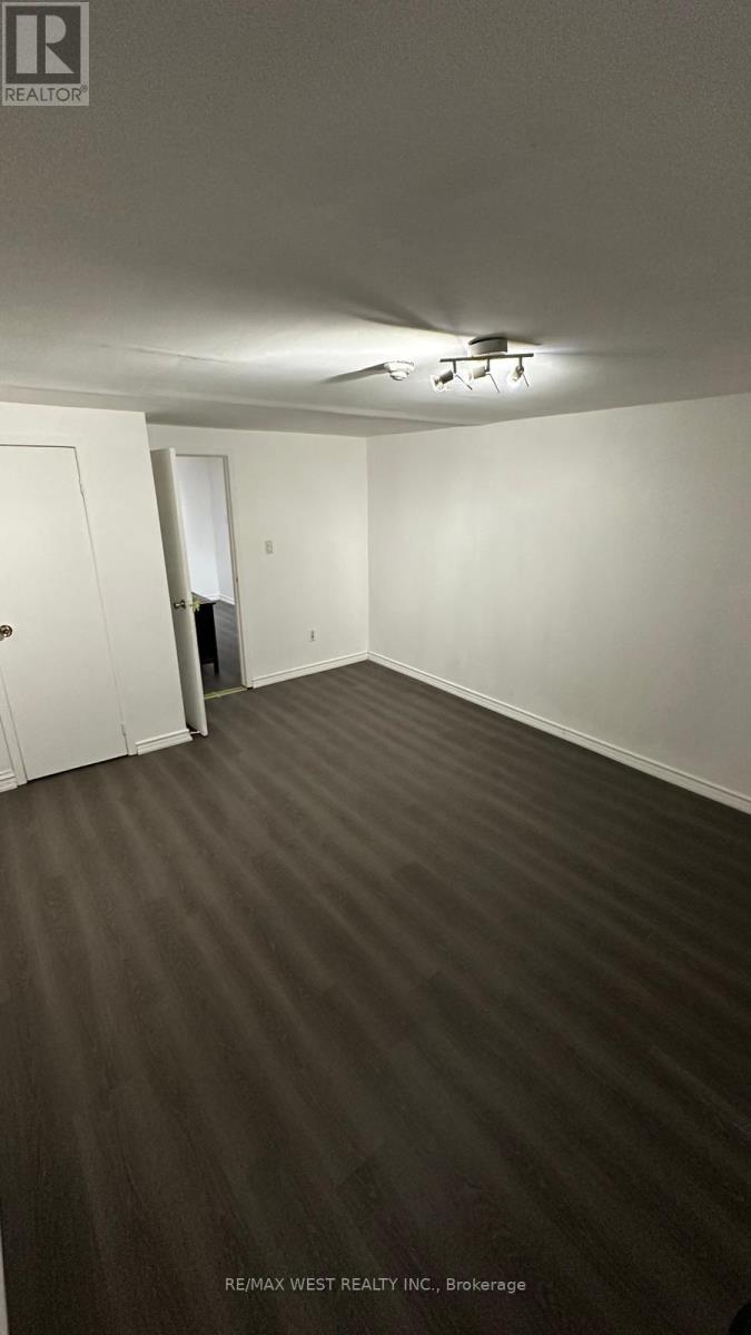 7 - 93 Windermere Avenue, Toronto, Ontario  M6S 3J3 - Photo 15 - W12743216