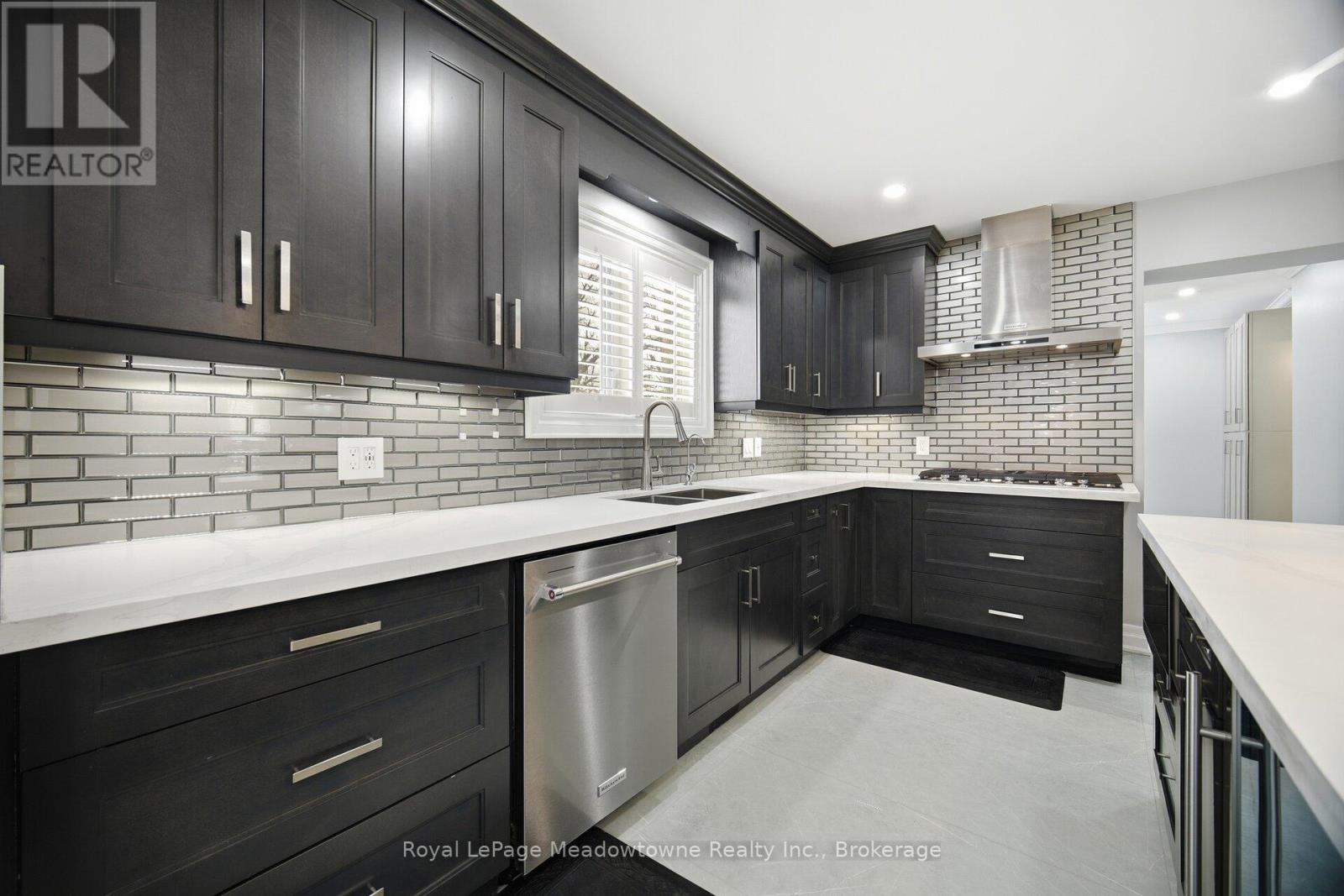 170 Crawford Crescent, Milton, Ontario  L0P 1B0 - Photo 10 - W12743260