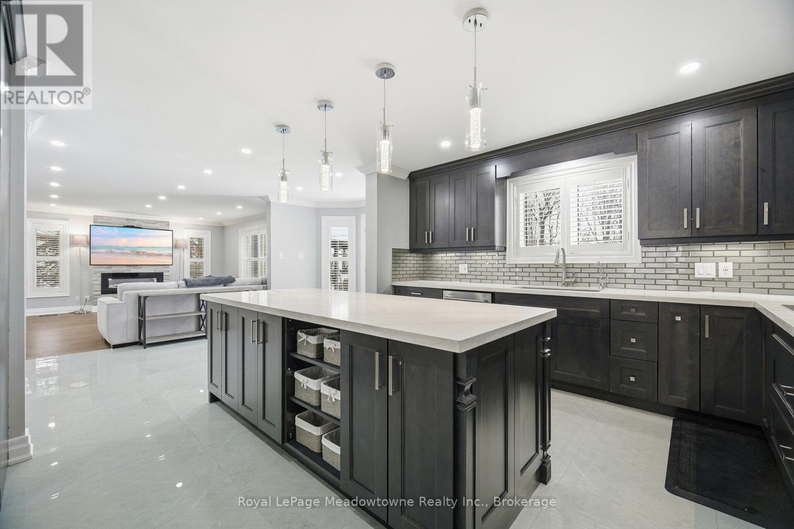 170 Crawford Crescent, Milton, Ontario  L0P 1B0 - Photo 9 - W12743260