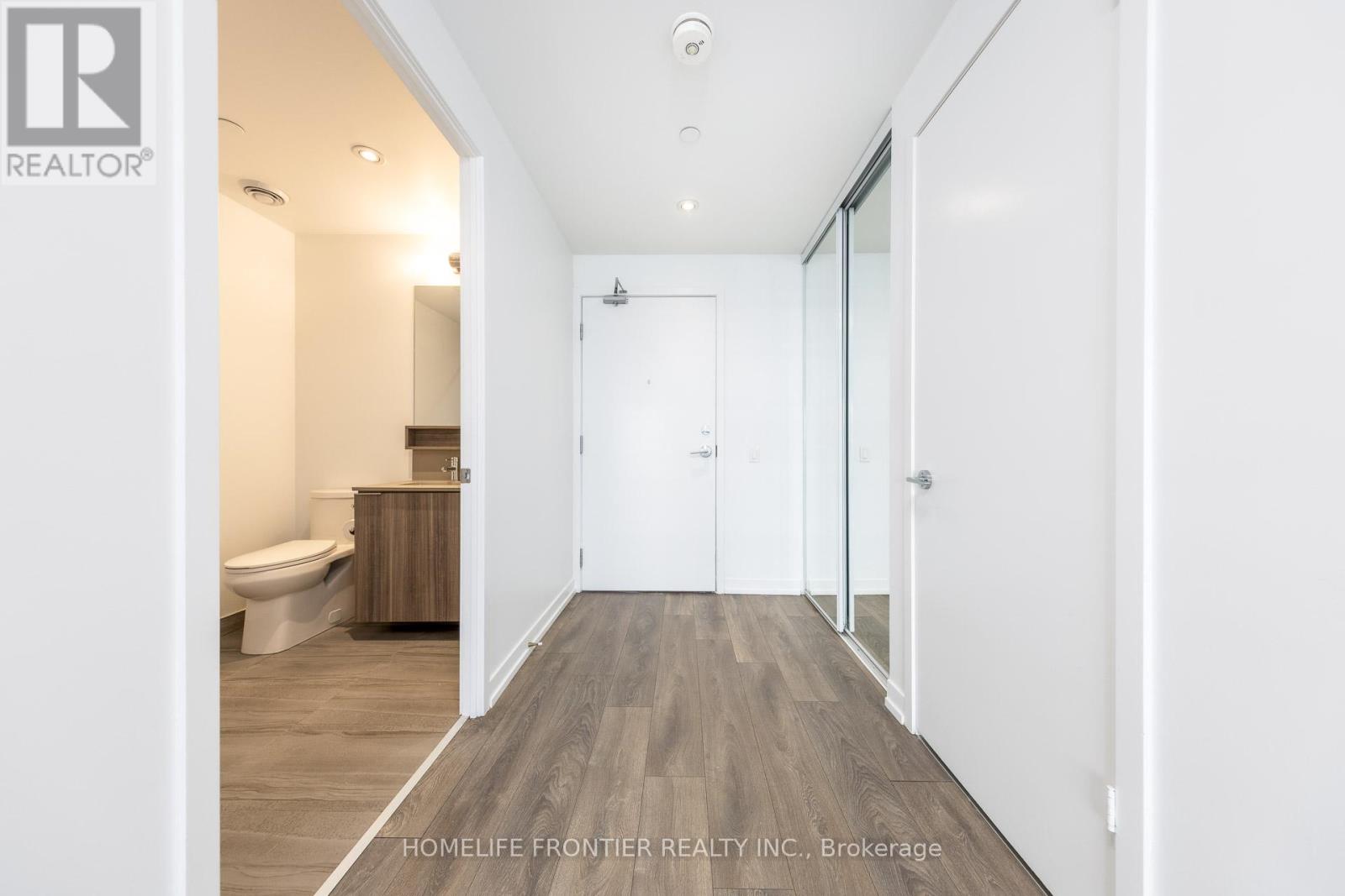 5001 - 5 Buttermill Avenue, Vaughan, Ontario  L4K 0J5 - Photo 3 - N12742970