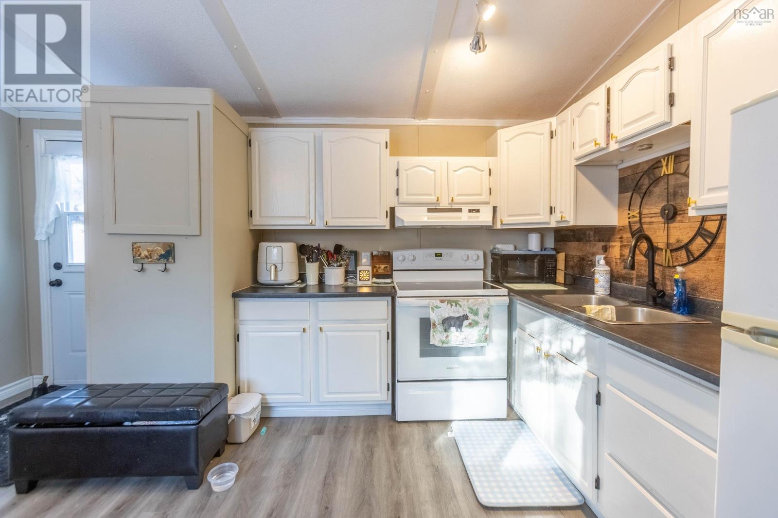 4 Bayview Crescent, Amherst, Nova Scotia  B4H 4E5 - Photo 13 - 202601795