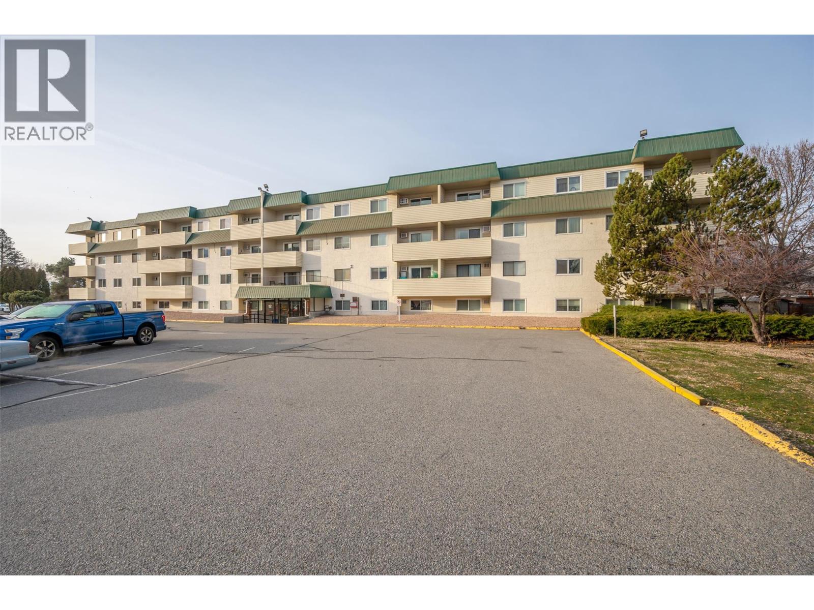 150 Skaha Place Unit# 304, penticton, British Columbia