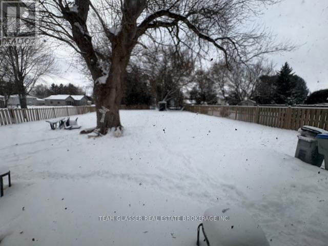 269 Richmond Street, North Middlesex, Ontario  N0M 2K0 - Photo 15 - X12743340