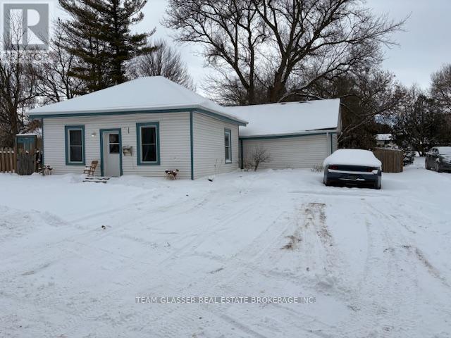 269 Richmond Street, North Middlesex, Ontario  N0M 2K0 - Photo 3 - X12743340