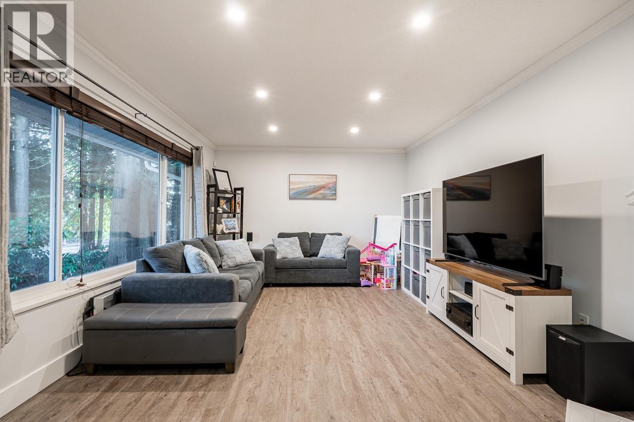 1668 Connaught Drive, Port Coquitlam, British Columbia  V3C 4G8 - Photo 7 - R3083730