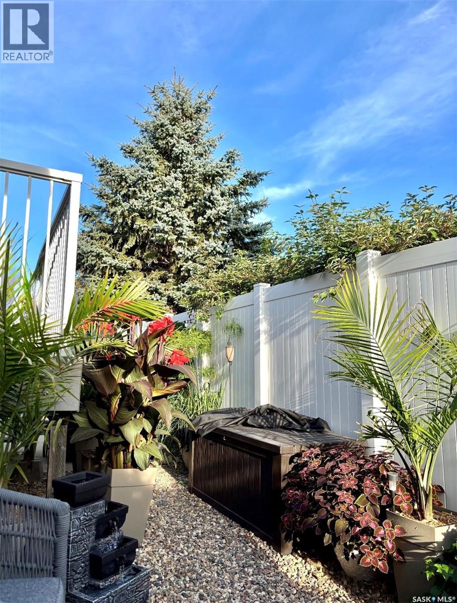 #4 21 Iris Drive, Moose Jaw, Saskatchewan  S6J 0A1 - Photo 46 - SK027520