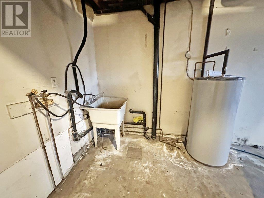 406 Mackie Dr, Nakina, Ontario  P0T 2H0 - Photo 30 - TB250814