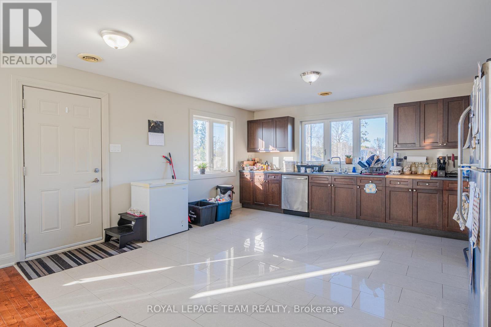 Level 1 - 1100 Hollington Street, Ottawa, Ontario  K1Z 8J9 - Photo 11 - X12743320