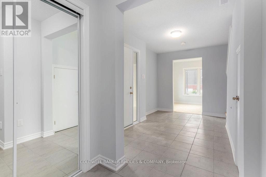 231 Darjeeling Avenue Avenue, Ottawa, Ontario  K2J 6Y7 - Photo 4 - X12743396