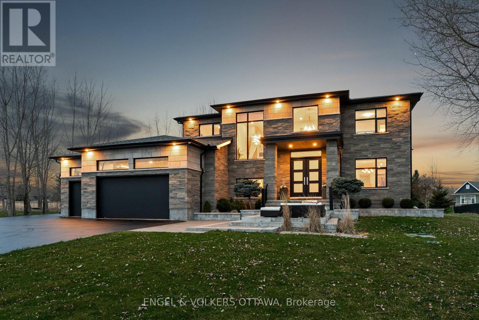 532 Leimerk Court, Ottawa, Ontario  K4M 0E8 - Photo 4 - X12743400