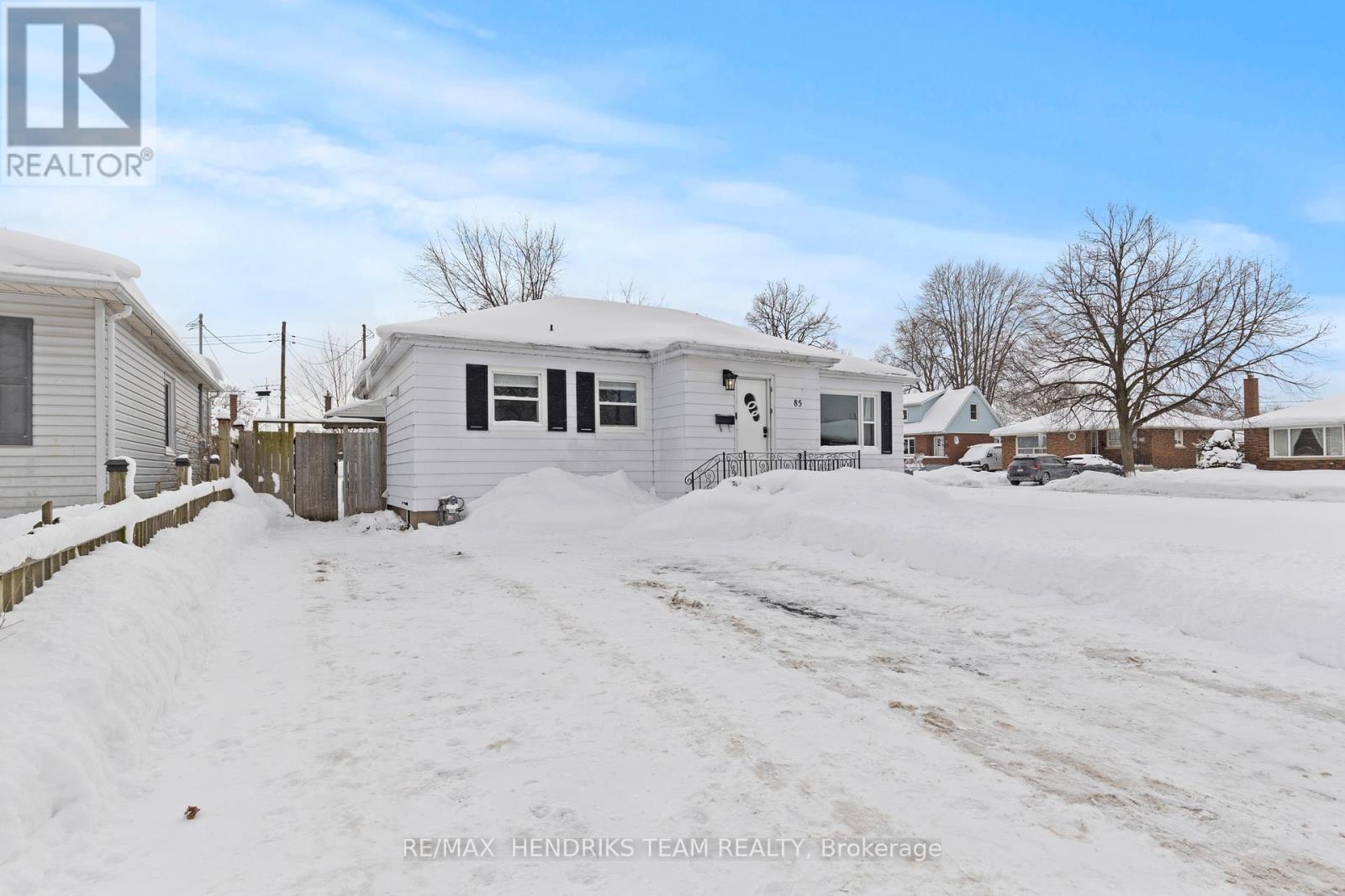 85 ALBERT STREET W, Thorold, Ontario