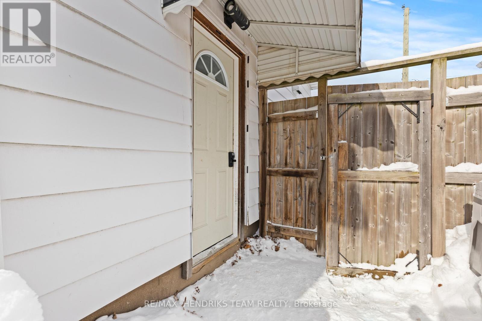 85 Albert Street W, Thorold, Ontario  L2V 2H1 - Photo 18 - X12743350