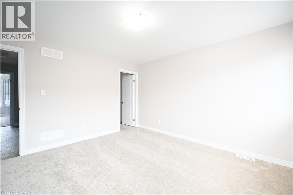 8 Renfrew Trail, Welland, Ontario  L3C 0K2 - Photo 16 - 40801315