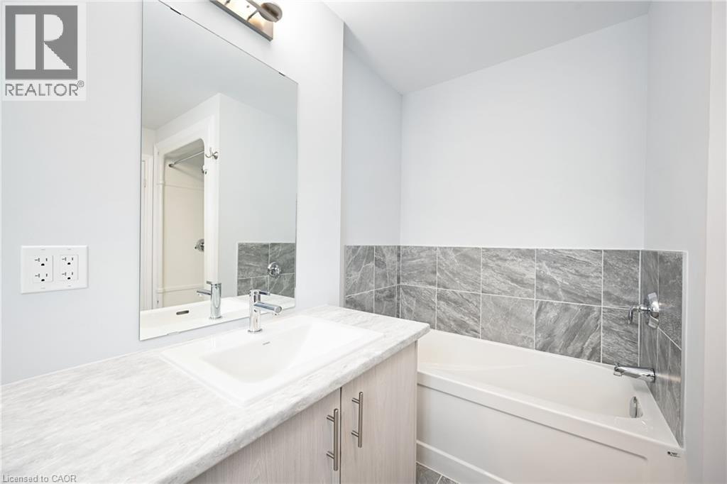 8 Renfrew Trail, Welland, Ontario  L3C 0K2 - Photo 18 - 40801315