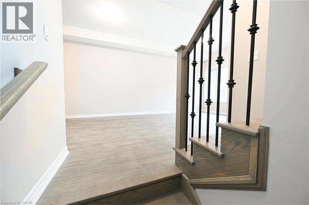 8 Renfrew Trail, Welland, Ontario  L3C 0K2 - Photo 35 - 40801315