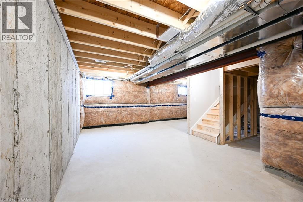 8 Renfrew Trail, Welland, Ontario  L3C 0K2 - Photo 40 - 40801315