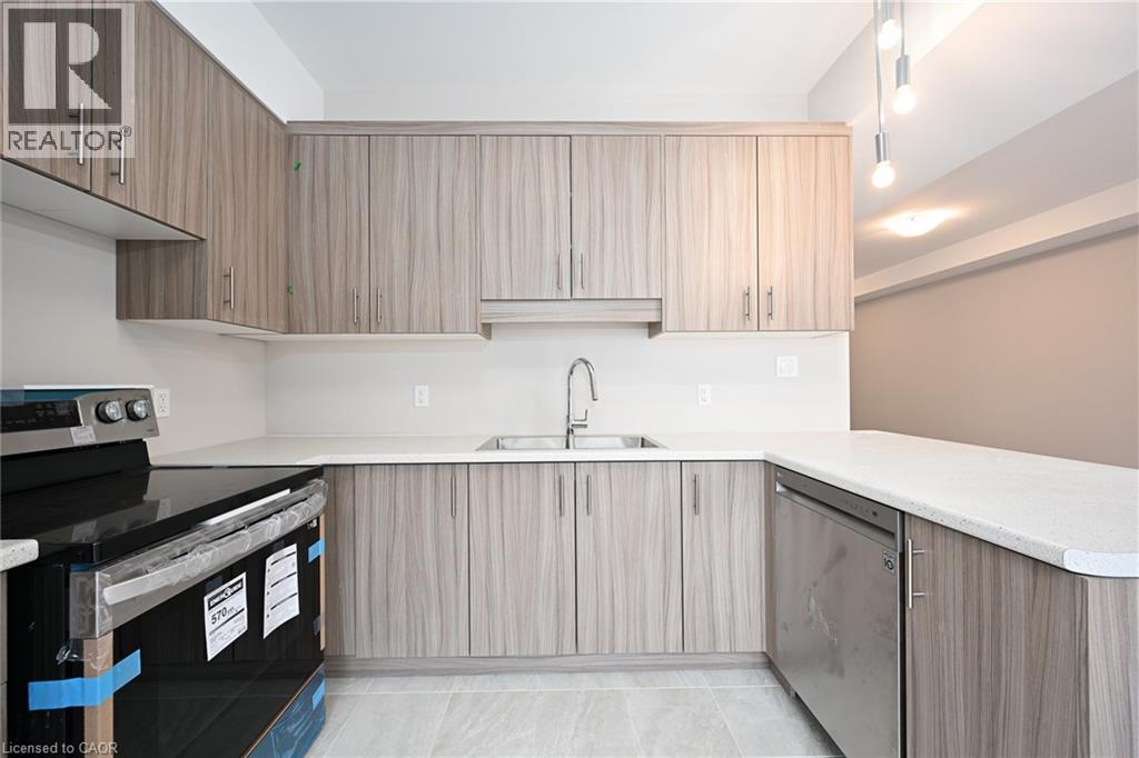 8 Renfrew Trail, Welland, Ontario  L3C 0K2 - Photo 8 - 40801315