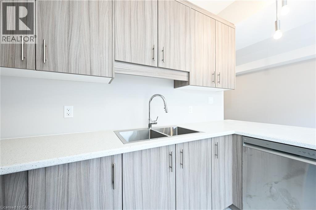 8 Renfrew Trail, Welland, Ontario  L3C 0K2 - Photo 9 - 40801315