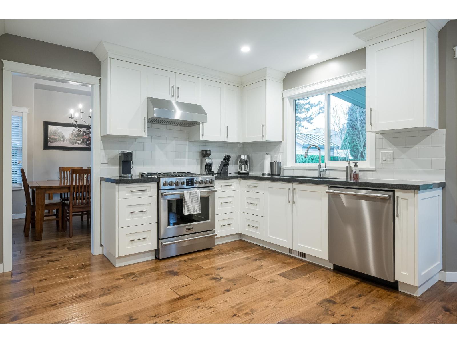 9749 206 Street, Langley, British Columbia  V1M 2H5 - Photo 11 - R3084093