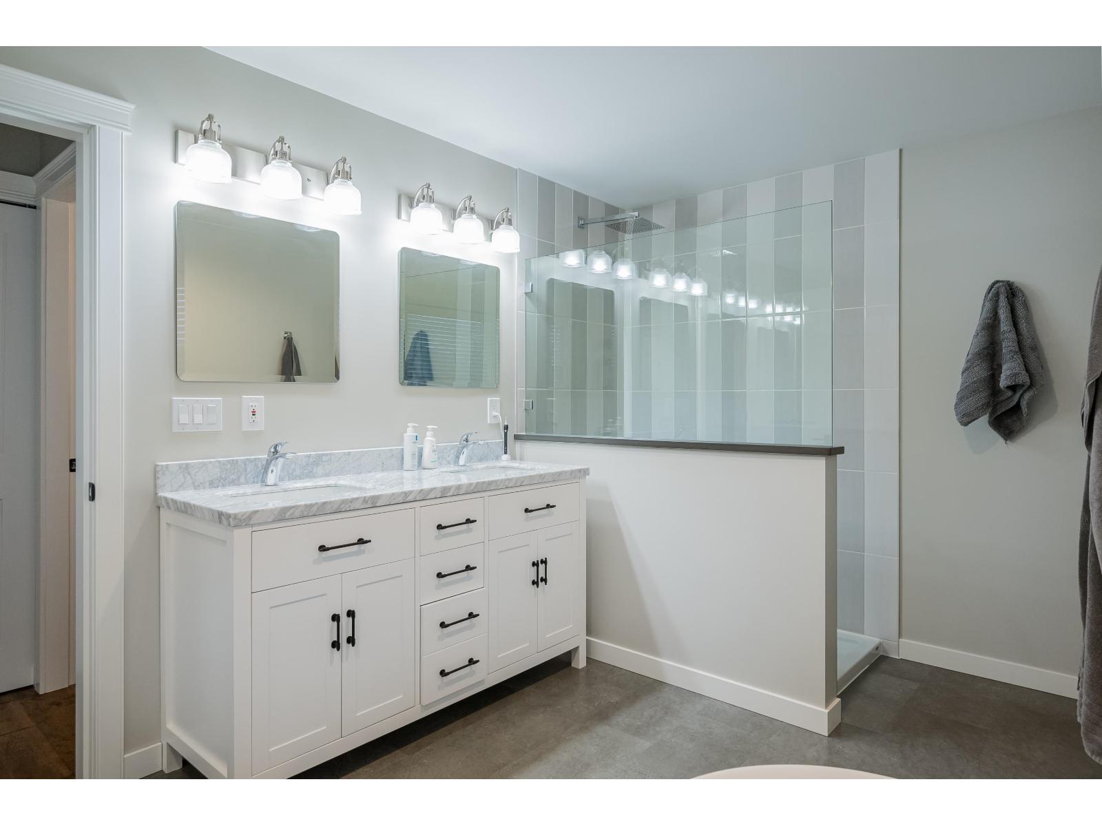 9749 206 Street, Langley, British Columbia  V1M 2H5 - Photo 24 - R3084093