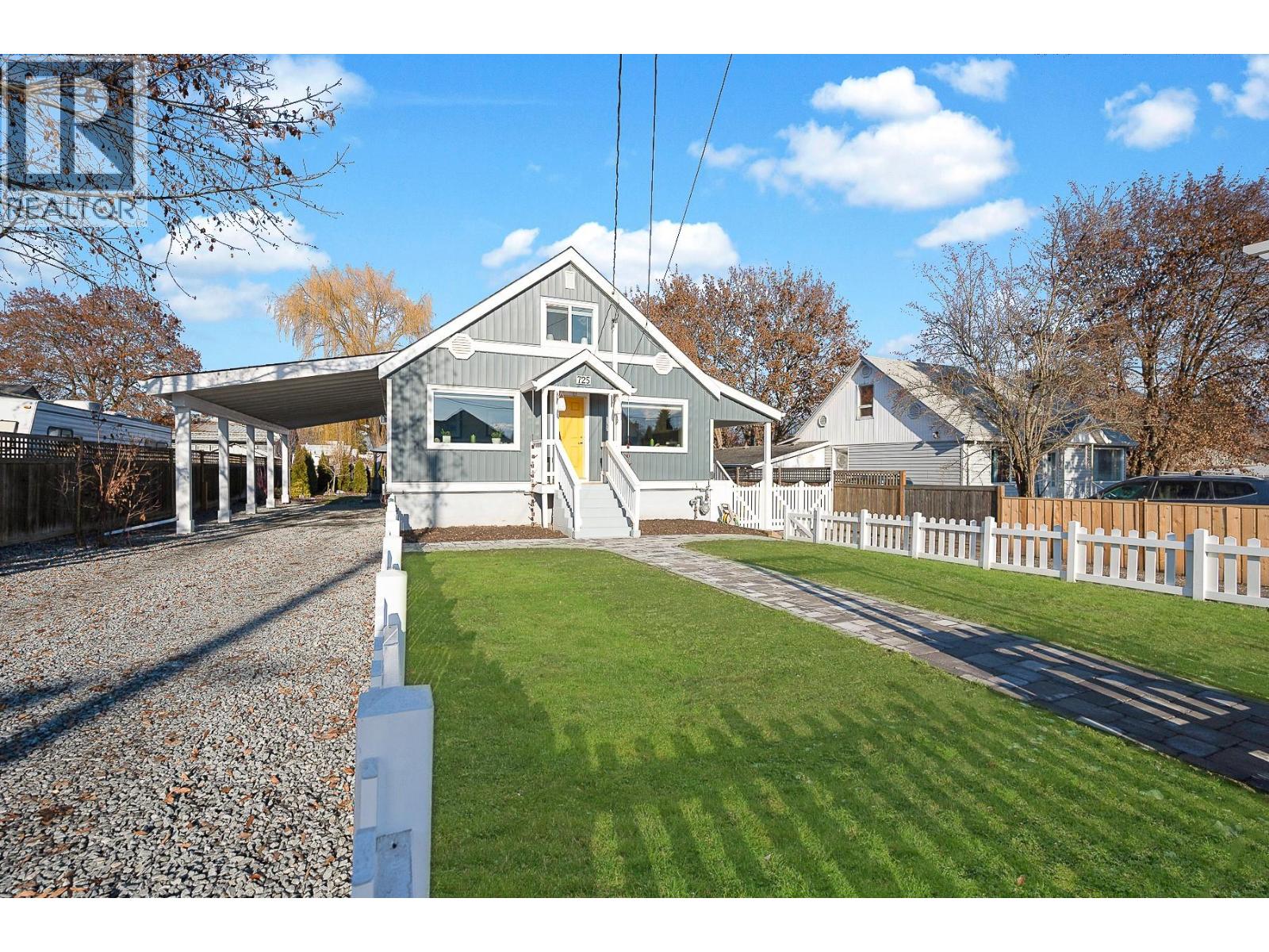 725 Stanley Avenue, Enderby, British Columbia  V0E 1V0 - Photo 3 - 10374305