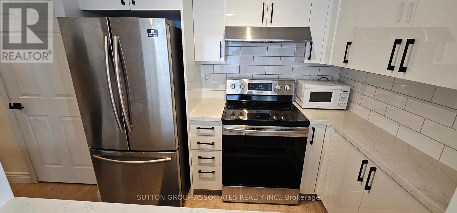 2505 - 909 Bay Street, Toronto, Ontario  M5S 3G2 - Photo 11 - C12743266