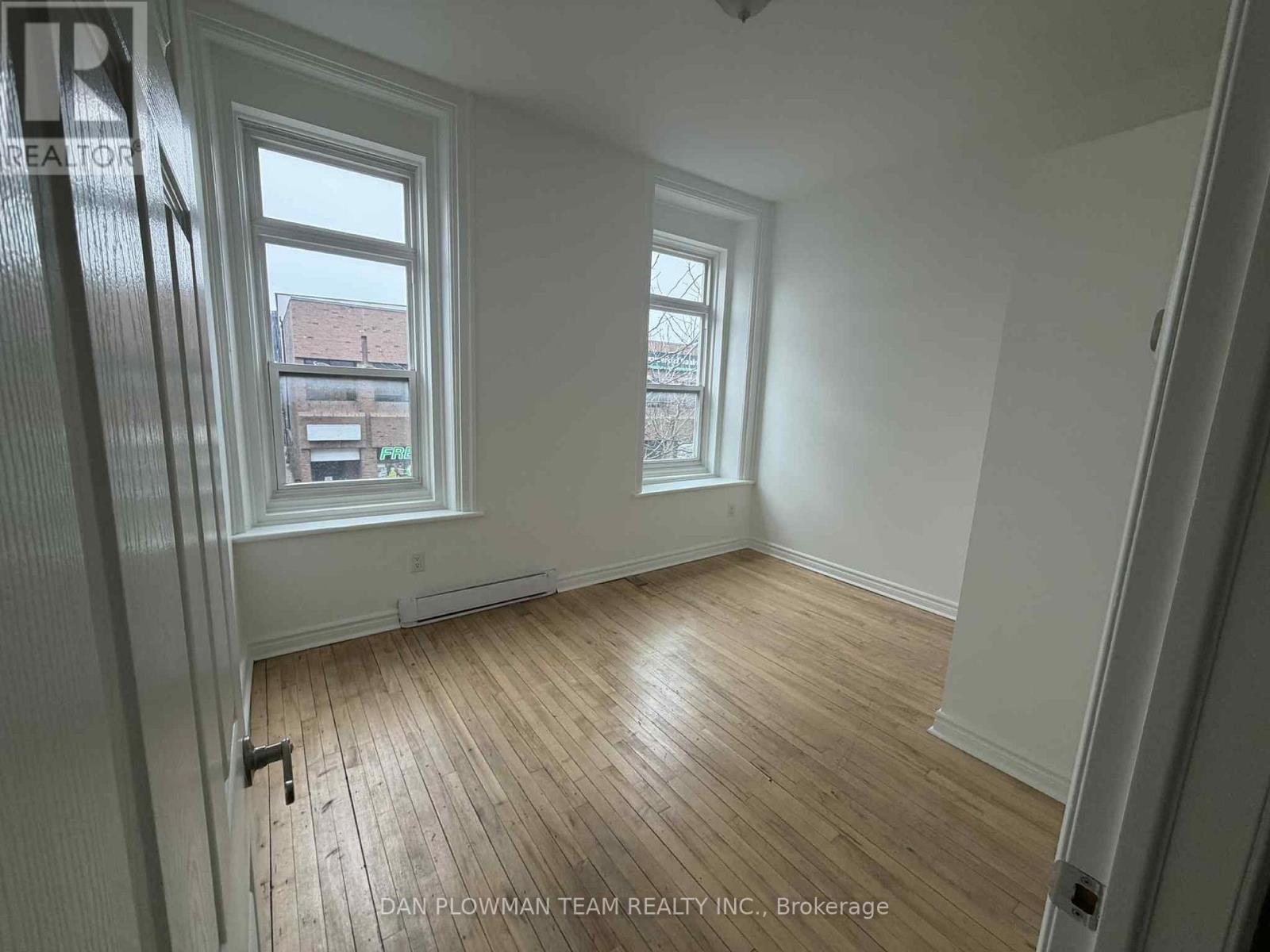 205 - 8 Simcoe Street N, Oshawa, Ontario  L1G 4R8 - Photo 5 - E12743254